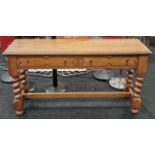 Large Mahogany Victorian hall console table standing on barley twist supports 80x150x45cm