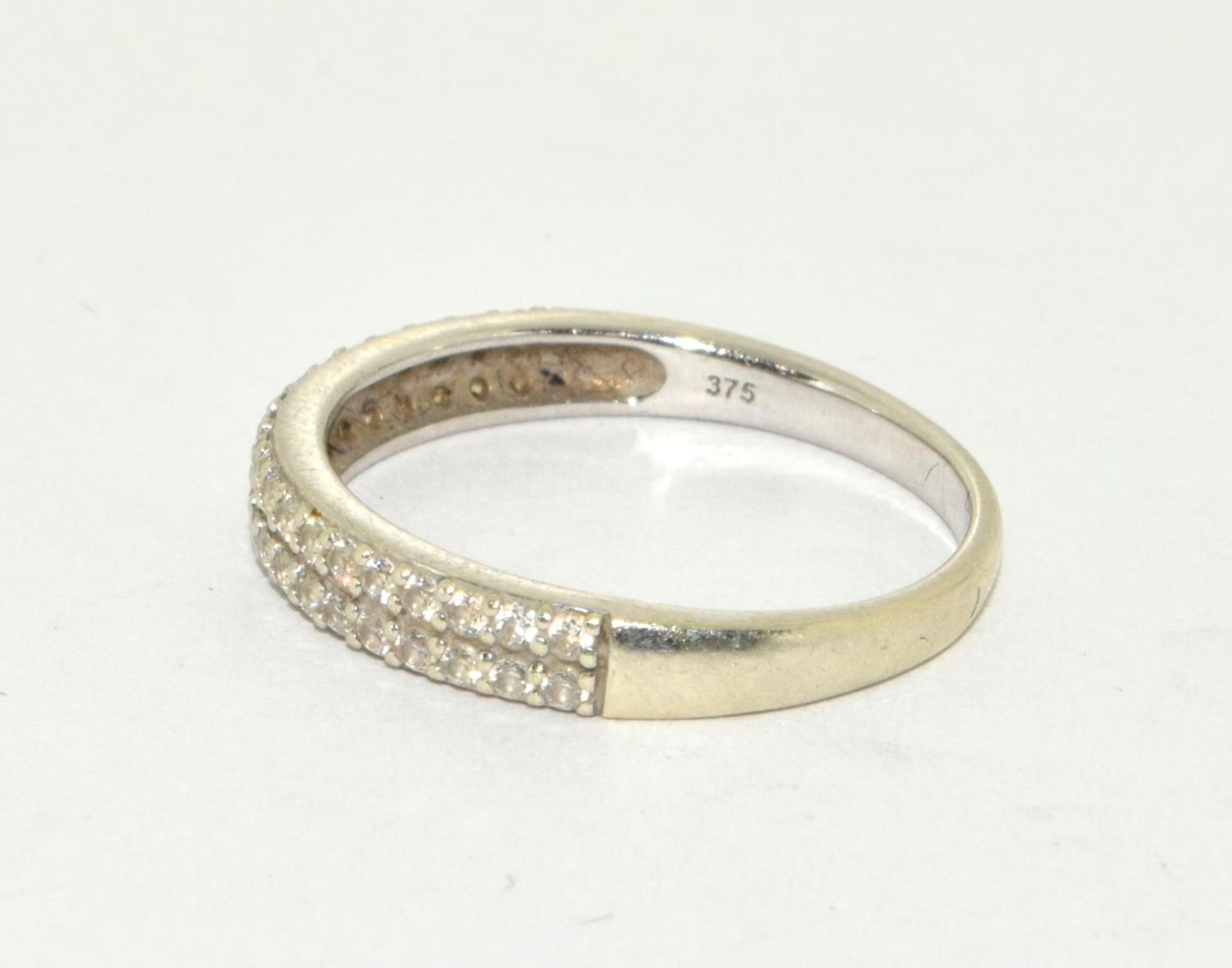 9ct white gold twin band 1/2 eternity ring size P - Image 2 of 5