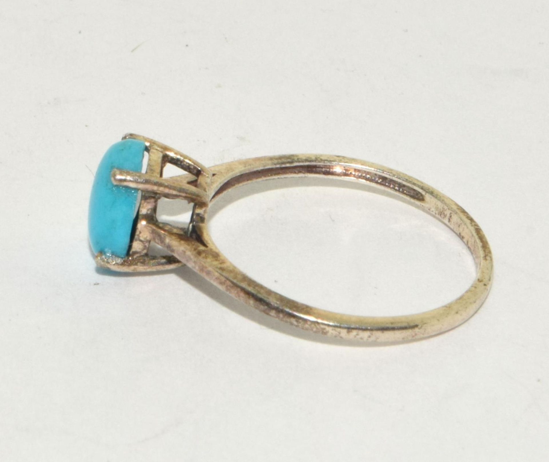A delicate 925 silver and turquoise solitaire ring Size M 1/2. - Image 2 of 3