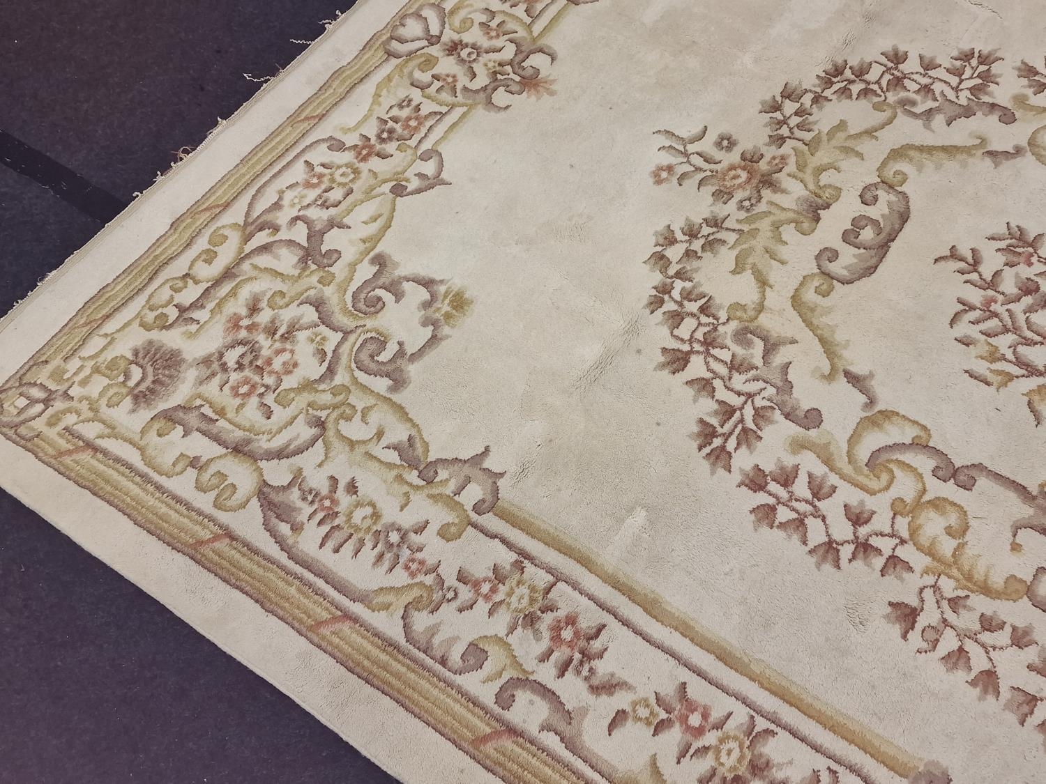 Large room sized vintage beige patterned wool carpet 460x278cm. - Image 3 of 4