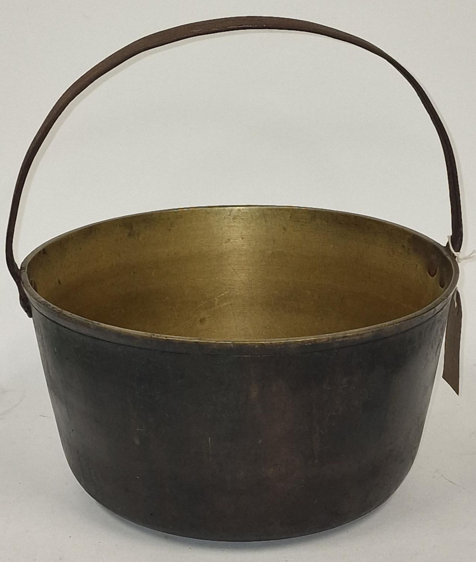 Antique heavy brass English preserving pan with fixed iron loop handle circa 1800's 32x29x15cm.