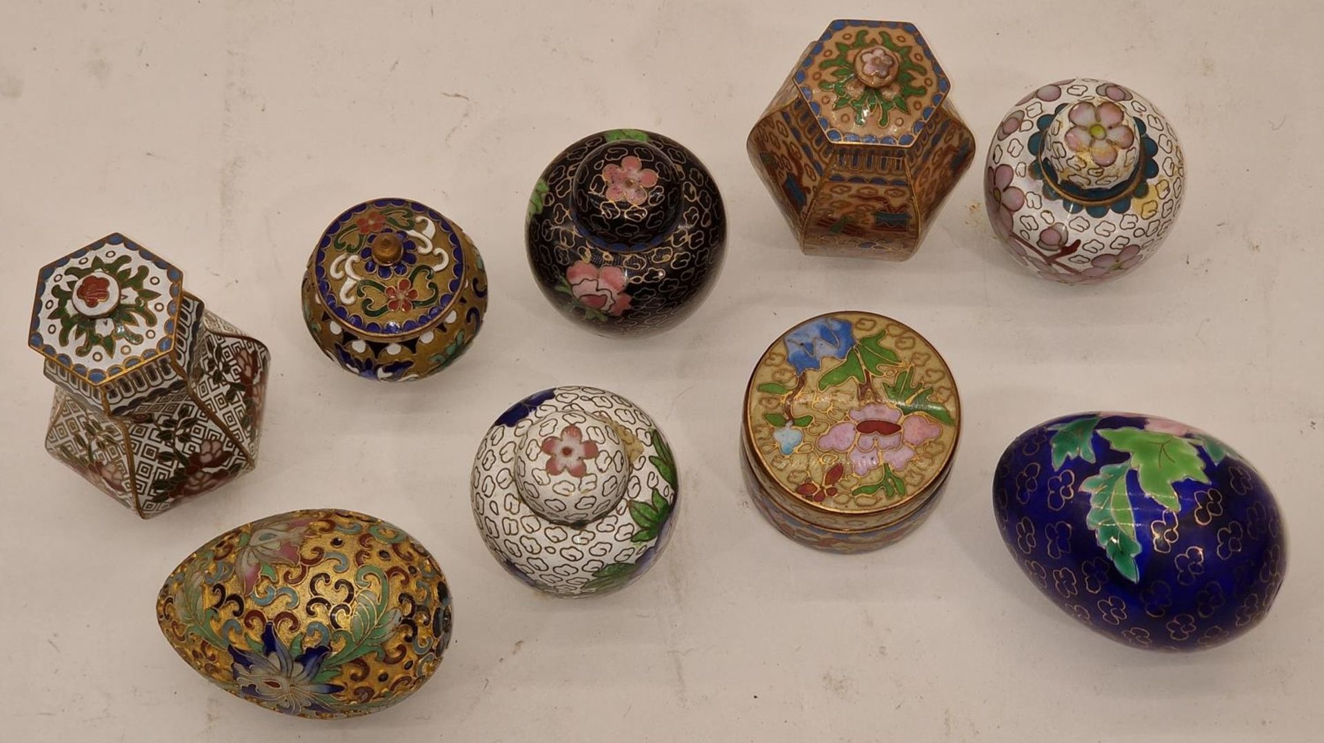 Quantity of miniature cloisonné lidded ginger jars together 2 eggs and a pill pot - Image 2 of 2