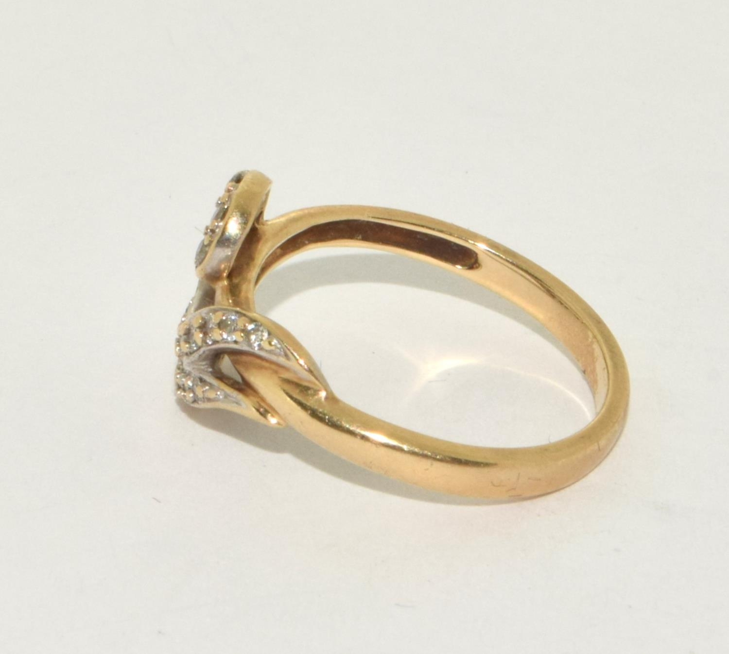 9ct gold ladies designer Diamond swirl ring size N - Image 2 of 5