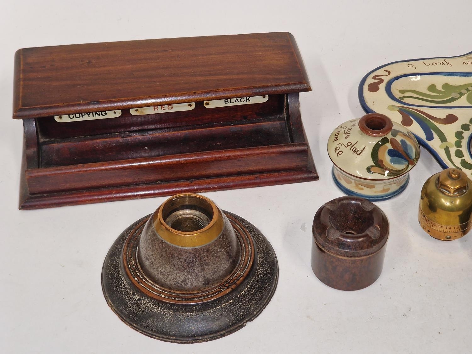 Collection of vintage curios to include desk calendars and inkwells. - Image 2 of 3