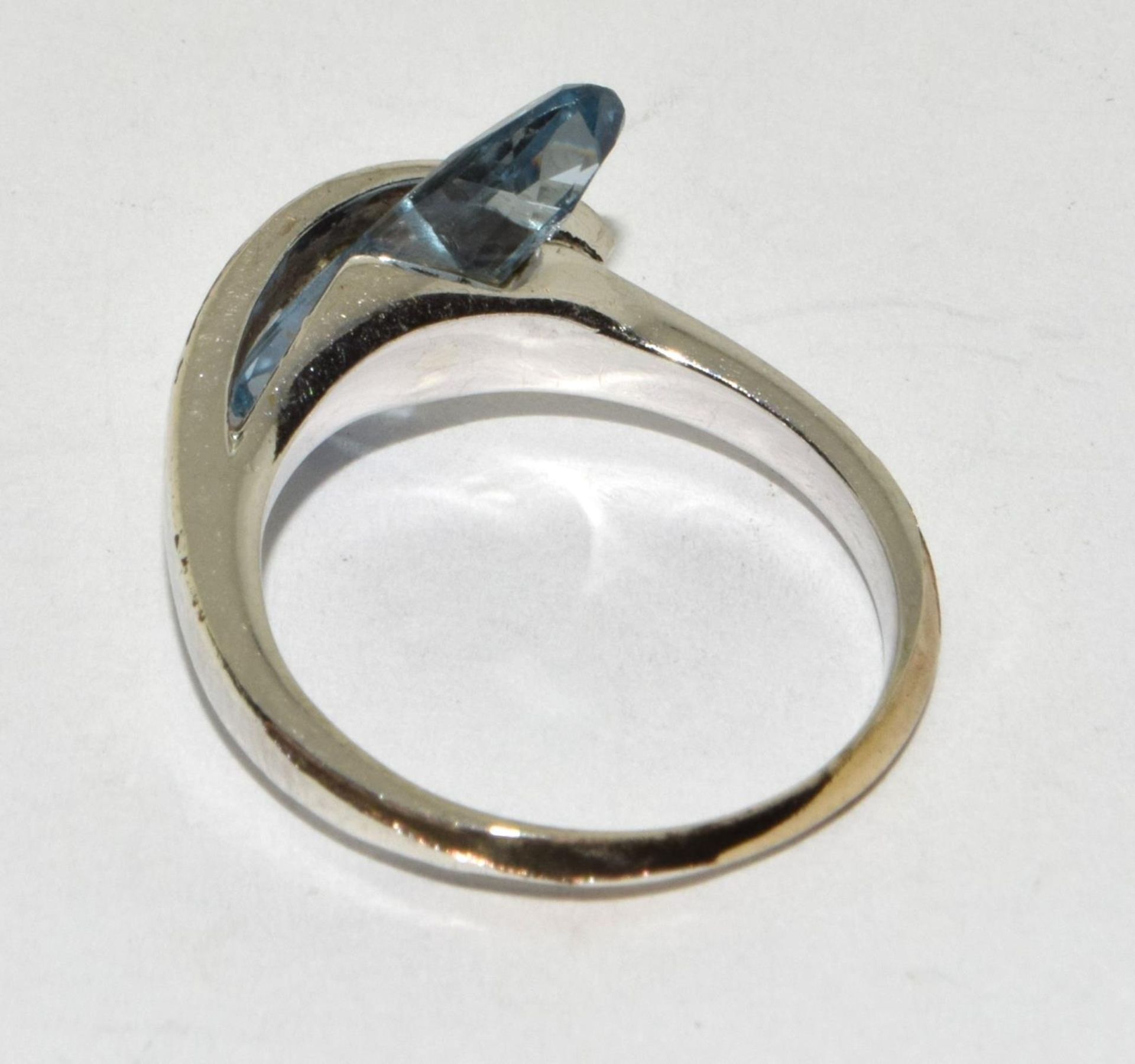 Blue Topaz 925 silver ring size O - Image 3 of 3