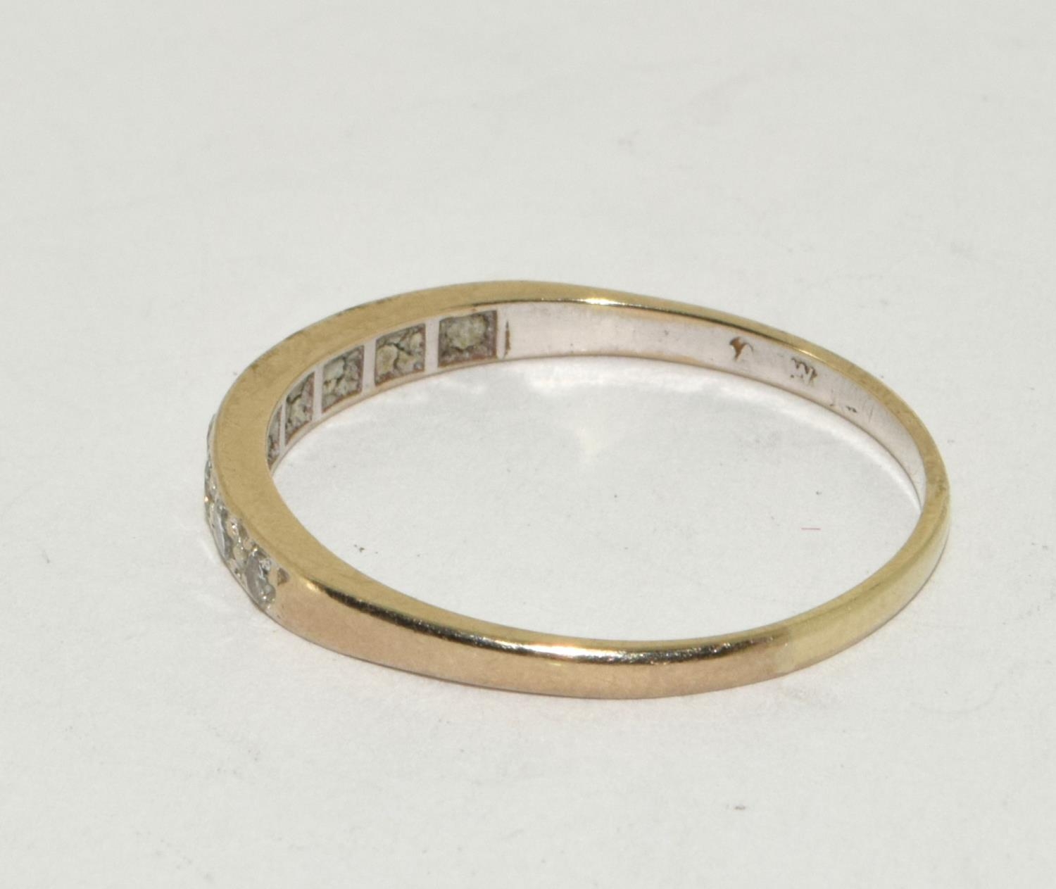 Vintage diamond and 18ct gold half eternity ring, 2.5g Size W. - Image 2 of 5