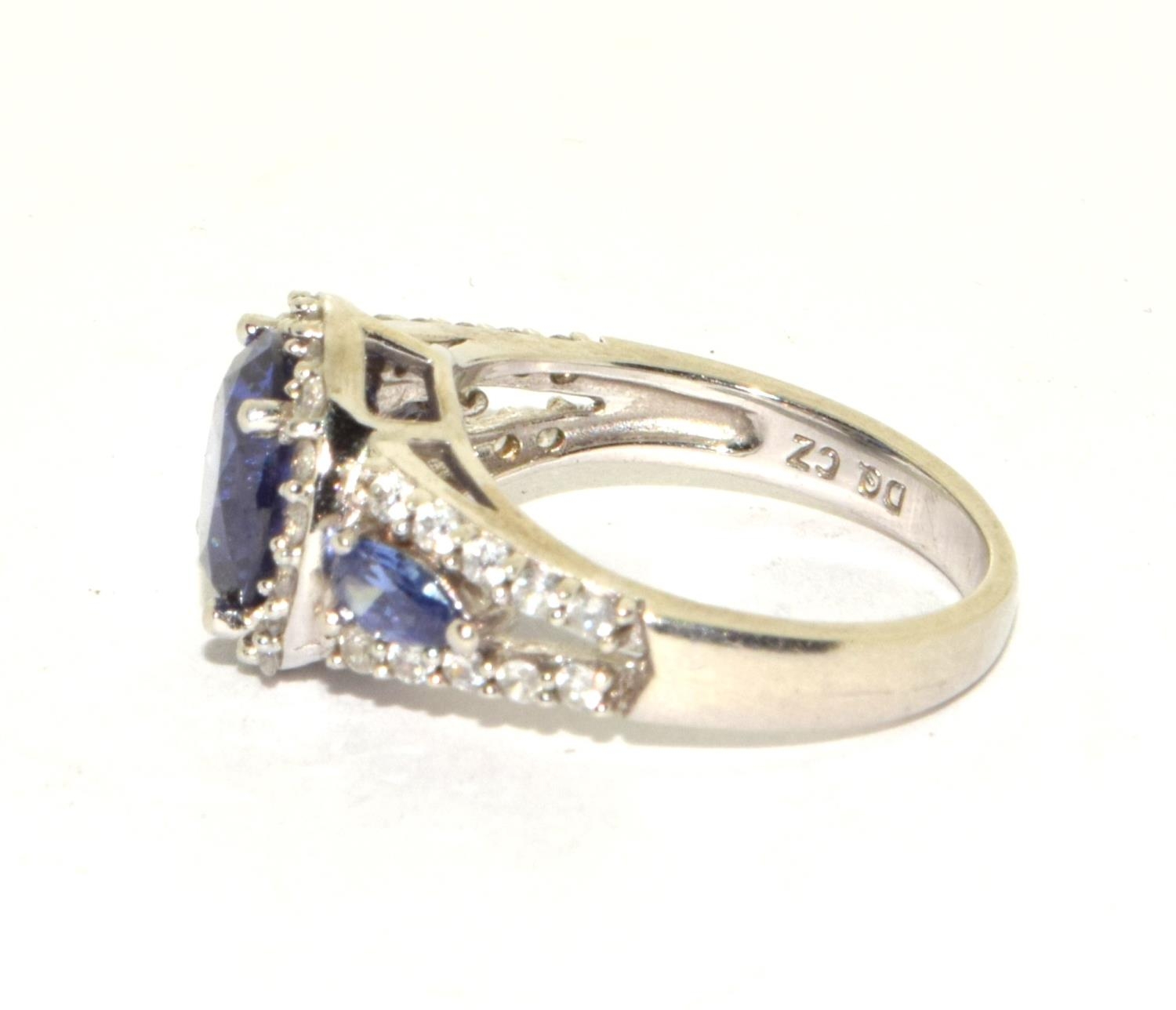 A stunning w/g on 925 silver DQCZ and tanzanite ring Size N - Image 2 of 3