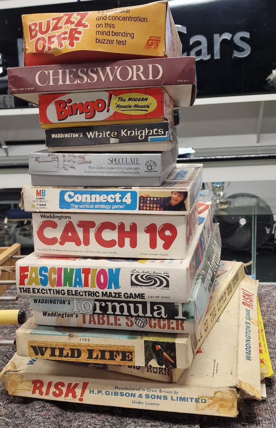 Large collection of vintage boxed games (not checked for completeness).