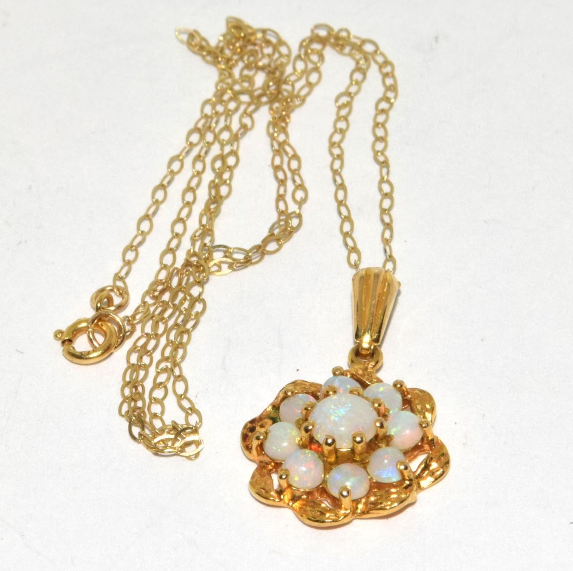 9ct gold ladies Opal cluster pendant necklace with a chain 40cm long