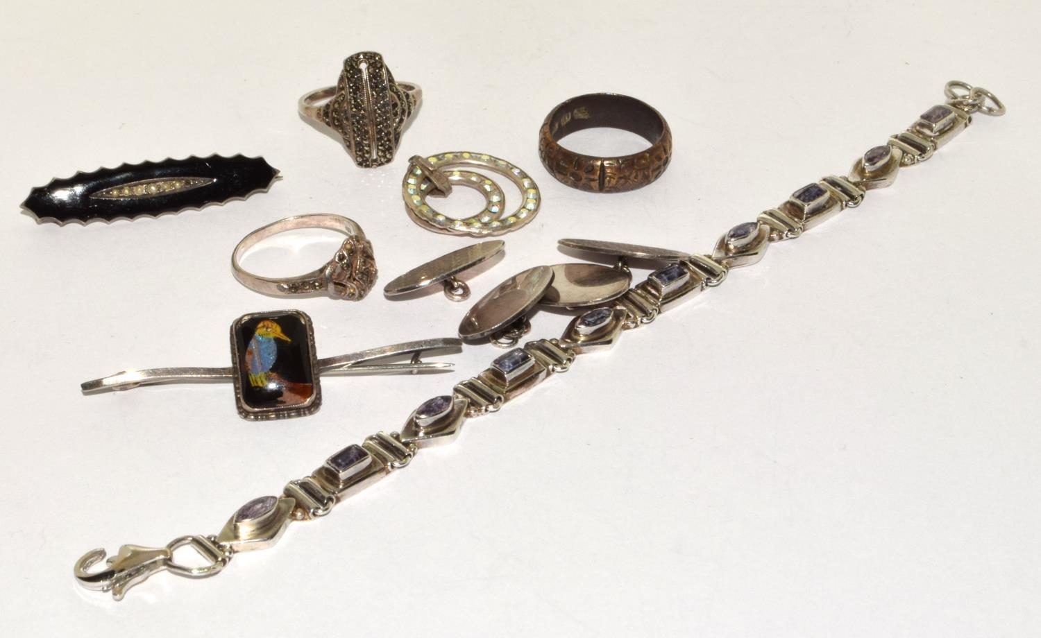 Mixed silver vintage jewellery