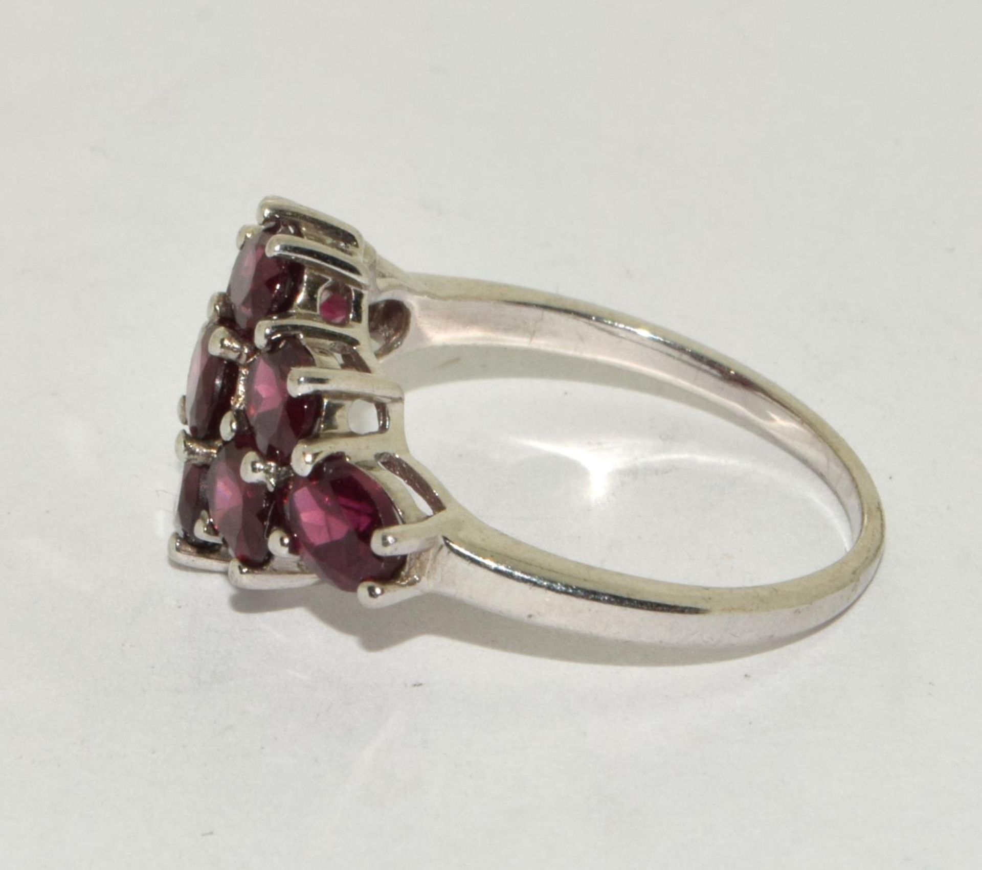A 925 silver blackberry quartz TGGC ring Size R 1/2. - Image 2 of 3