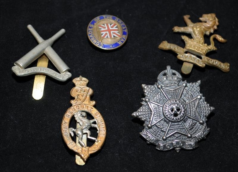 A collection of mostly WWI - WWII Era regimental cap badges, good collectable examples. 20 in lot - Image 6 of 6