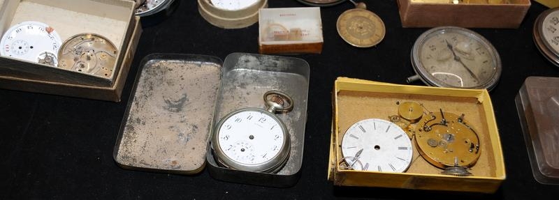 Collection of pocket watch/car clock spares and parts for spares/repair - Image 5 of 5