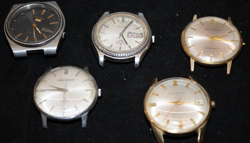 Tub containing Seiko/Citizen auto and manual watches, some seen working at time of listing but all - Image 3 of 4