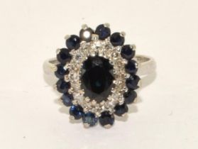 18ct white gold Ladies Diamond and Sapphire large cluster /cocktail ring 4.5g size M