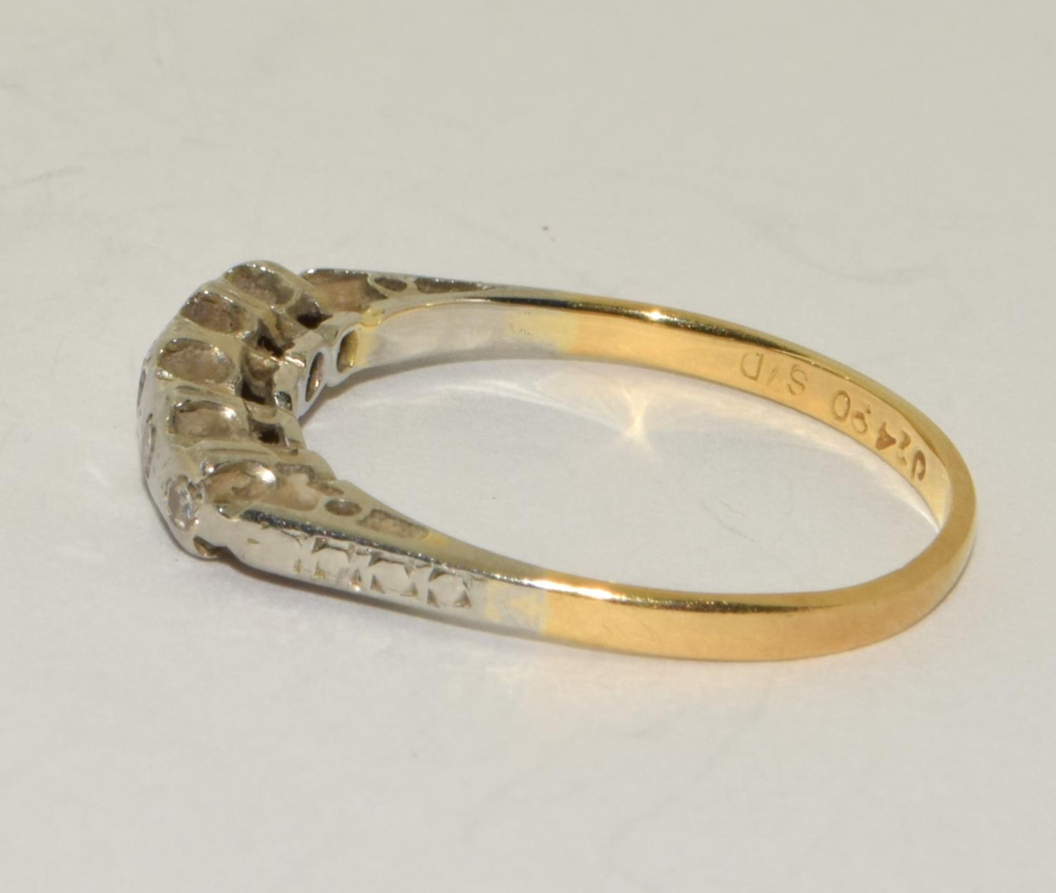 Art Deco 18ct gold five stone Diamond ring size O - Image 2 of 5