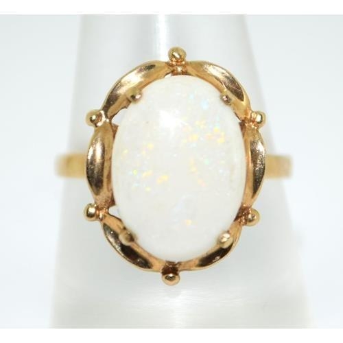 9ct gold ladies Large Opal single stone ring in an antique setting size Q - Image 5 of 6