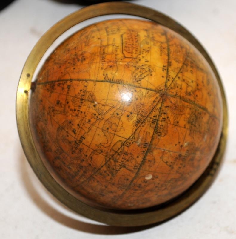 Stunning antique Georgian Newtons New and Improved Pocket Celestial globe. Circa 1820's. Globe - Image 3 of 6