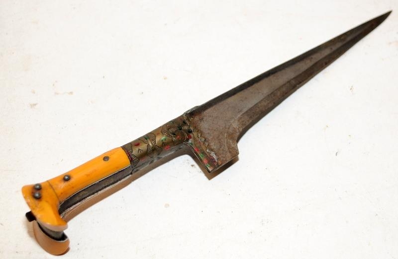 Vintage Afghan Choora dagger with horn and brass handle c/w original brass and leather sheath. O/all - Image 2 of 4