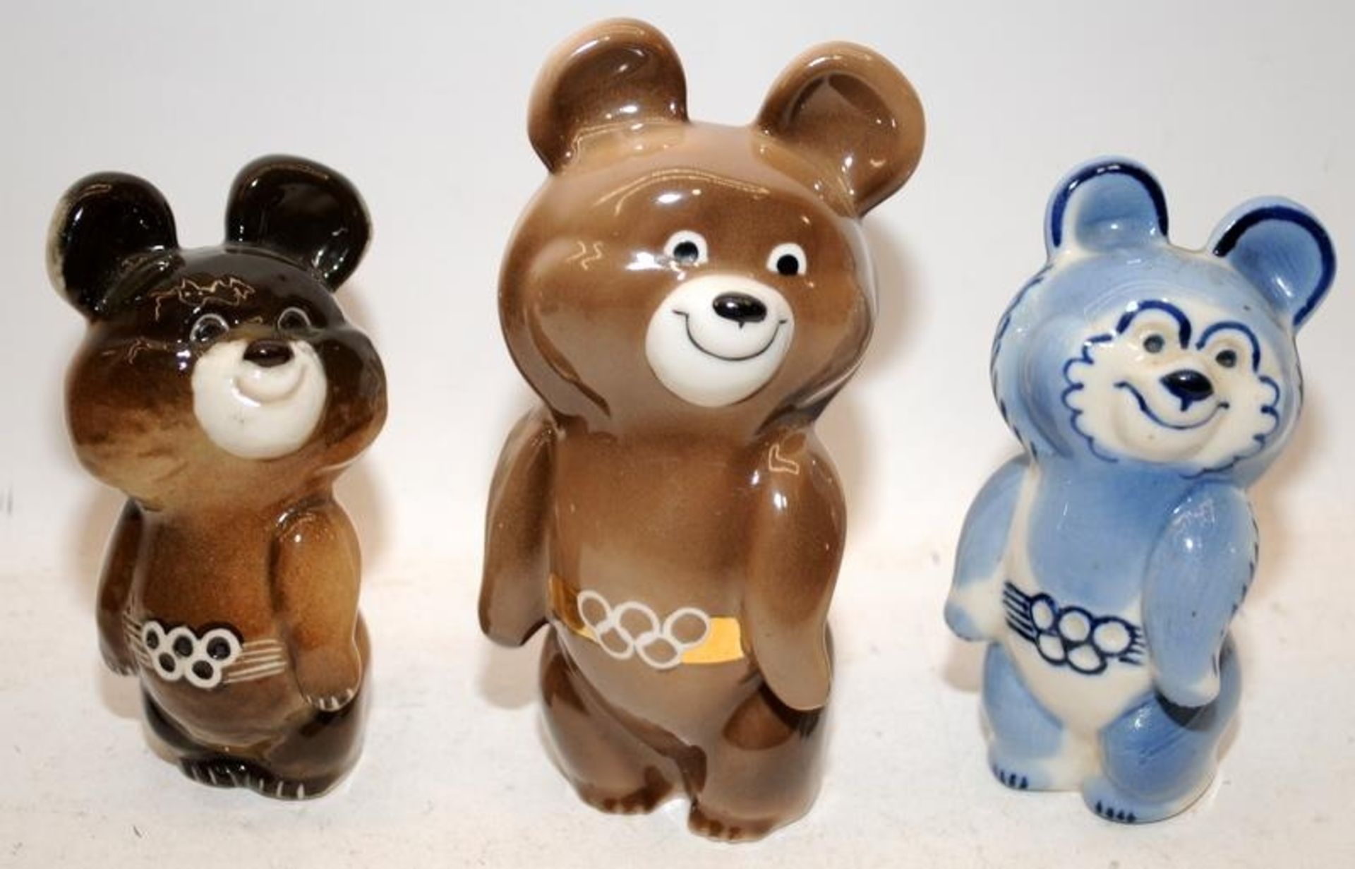A collection of porcelain Moscow 1980 Olympic Games Misha Bears, the largest being 15cms tall. 6 - Image 4 of 5