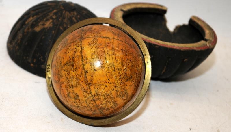 Stunning antique Georgian Newtons New and Improved Pocket Celestial globe. Circa 1820's. Globe - Image 2 of 6