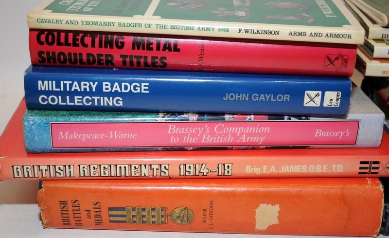 A collection of reference works relating to collecting military badges and insignia. 14 books in lot - Image 2 of 3