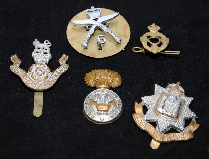A collection of mostly WWI - WWII Era regimental cap badges, good collectable examples. 20 in lot - Image 6 of 6