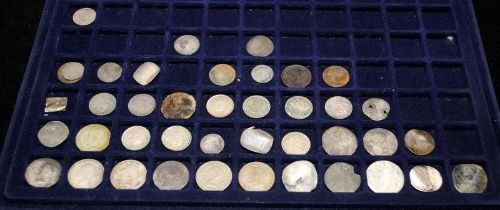 Part tray of vintage and antique coins, includes detector finds. Good lot to sort through