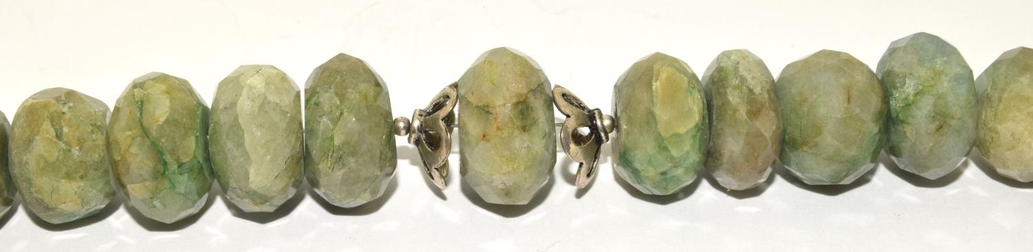 Heavy natural polished rough Emerald silver bracelet - Image 2 of 3