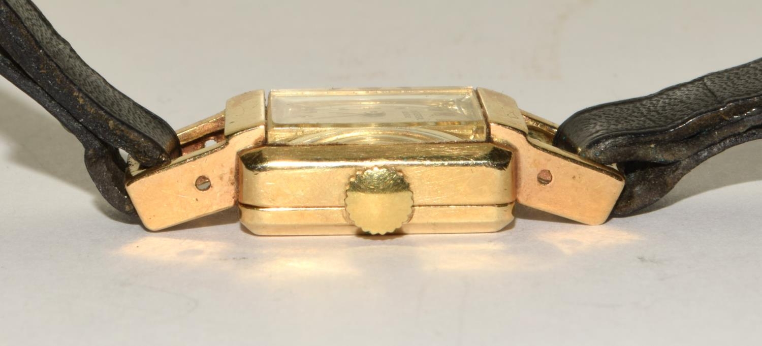 Ladies 14ct gold head manual wind watch on leather strap - Image 3 of 6