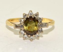 Vintage 18ct gold Diamond and Andalusite cluster ring size P