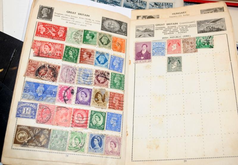 A collection of stamp albums and stock books containing a selection of world stamps. 9 albums in lot - Image 2 of 13