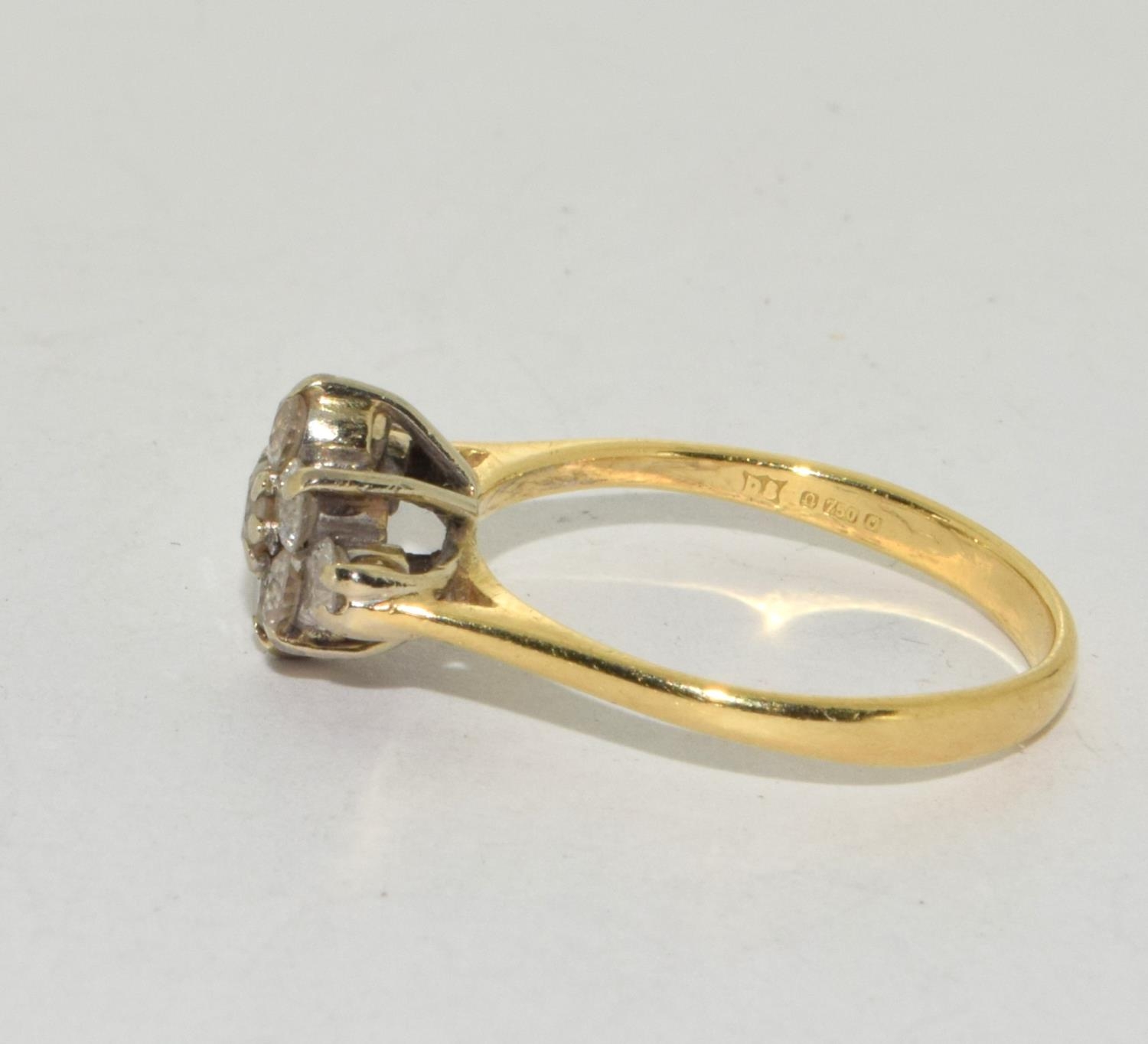 18ct gold ladies Diamond shape Diamond cluster ring approx 0.5ct size N - Image 2 of 5