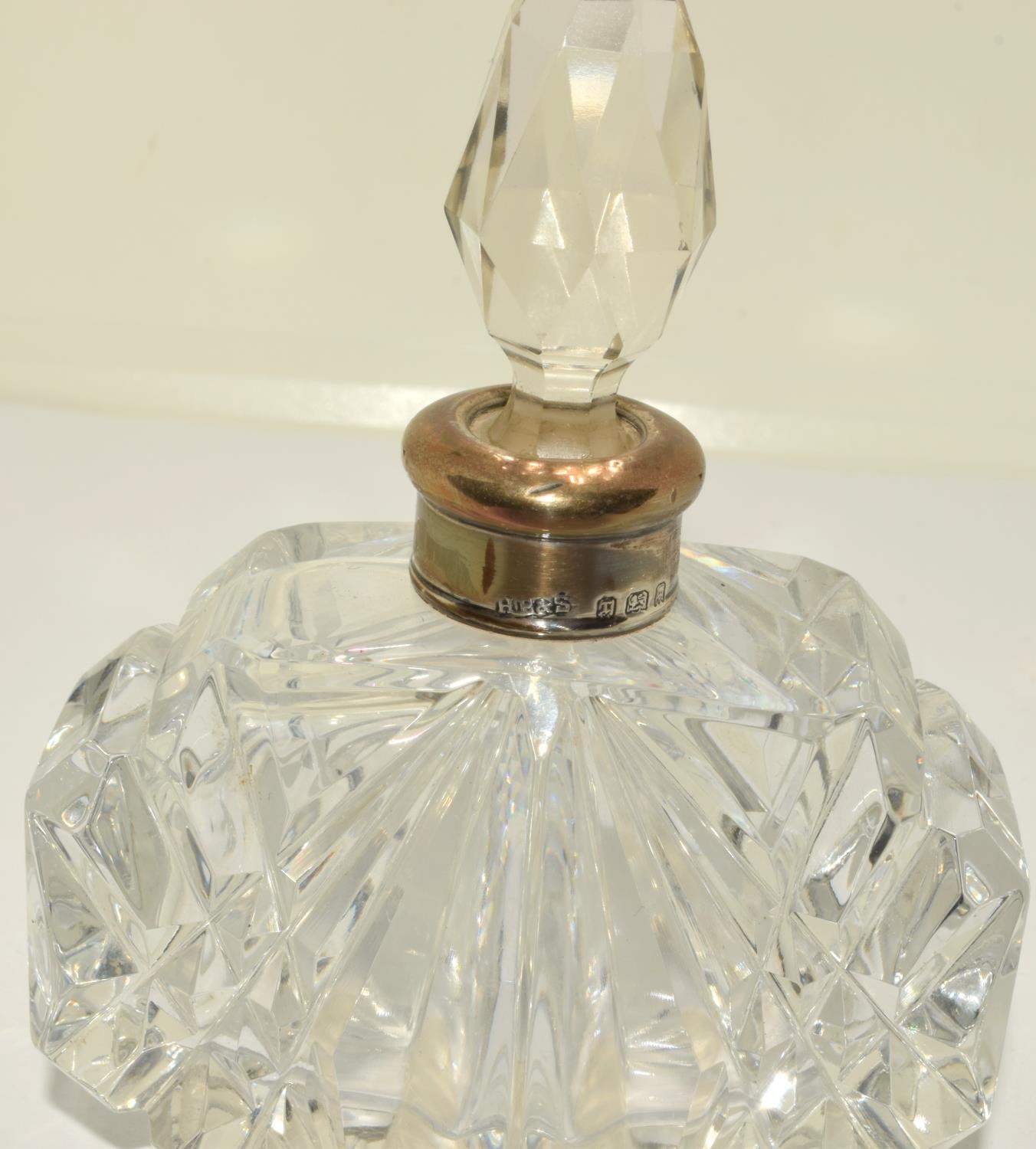 3 x Chrystal glass silver collard perfume bottles and stoppers - Image 6 of 7