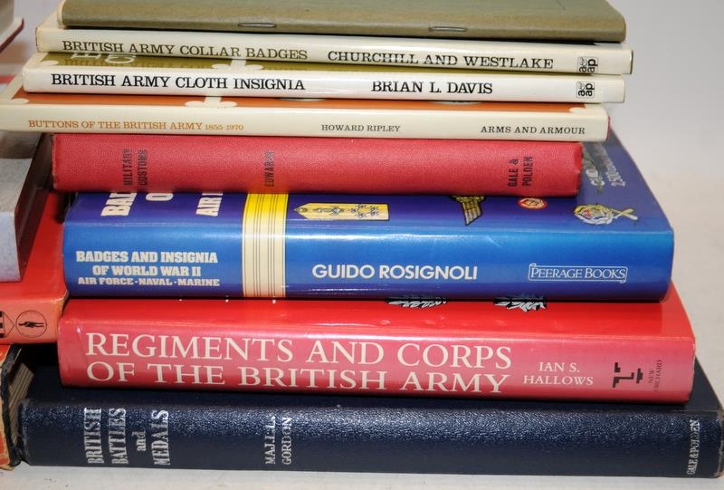 A collection of reference works relating to collecting military badges and insignia. 14 books in lot - Image 3 of 3