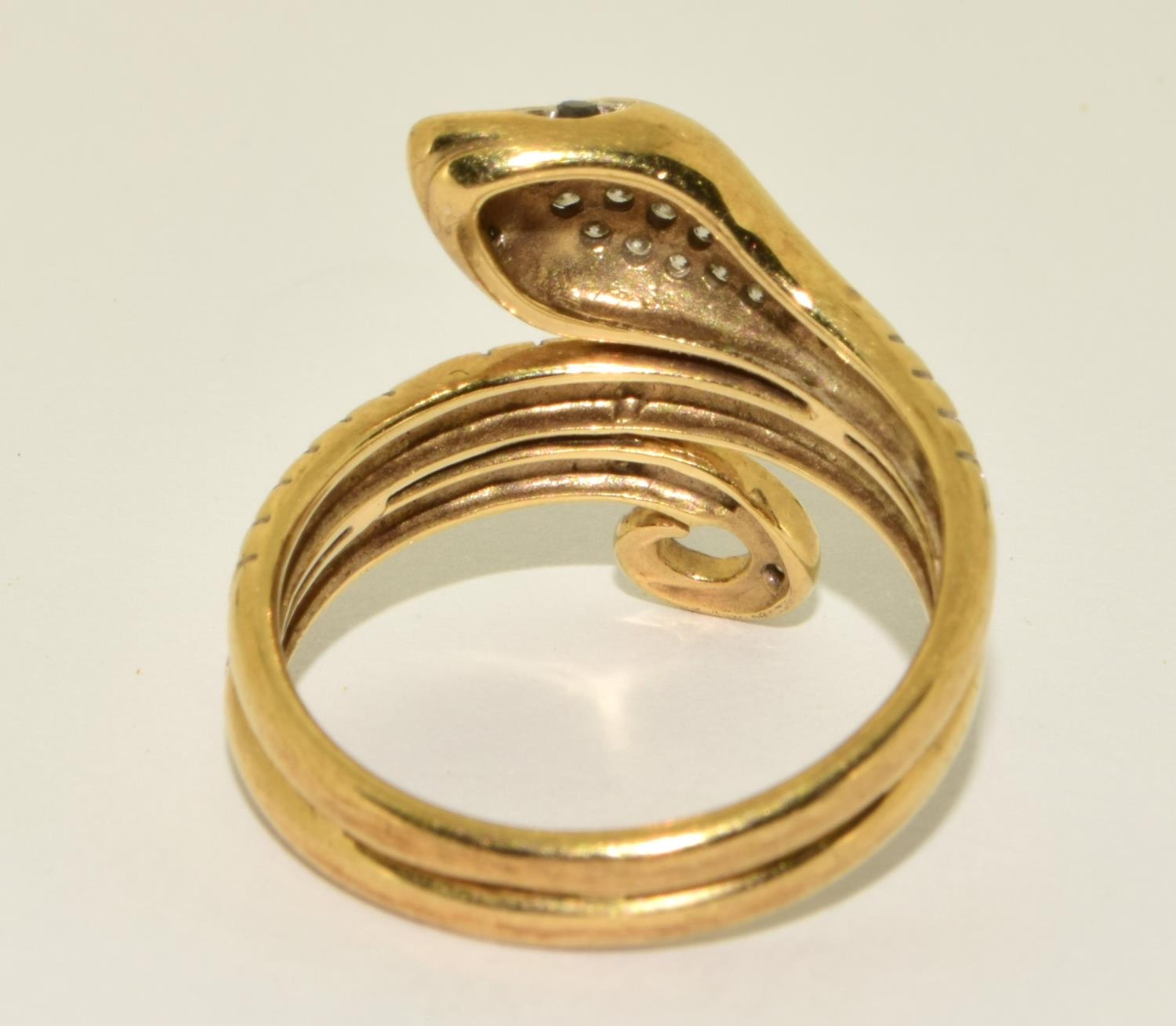 Snake diamond 4.2g 9ct gold ring Size P - Image 3 of 5