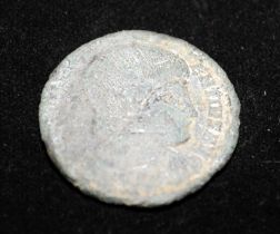 Roman Era Coin From The Short Reign of Magnentius (Reigned 350-353). 21mm, 4.1g