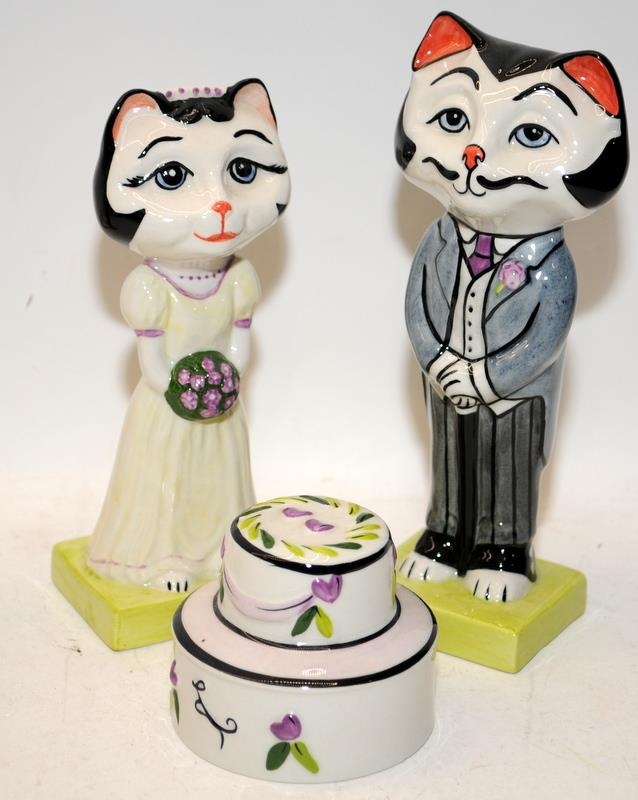 Lorna Bailey Cat Set: Wedding/Bridal Party, 5 figures including wedding cake - Image 3 of 3