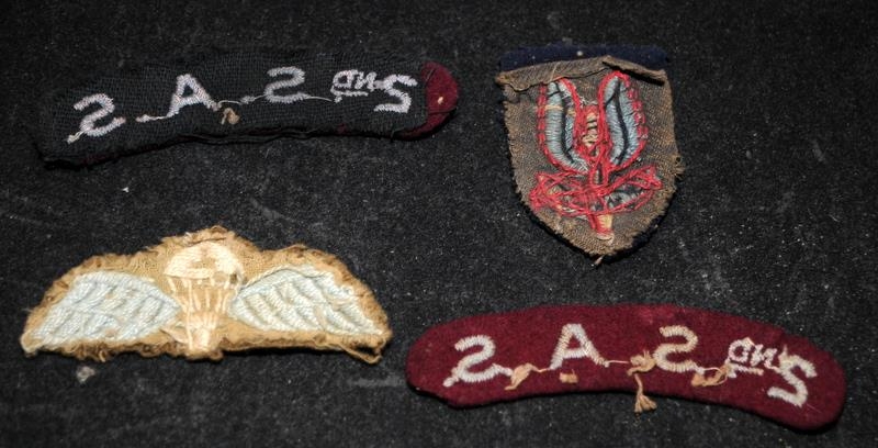 Genuine WWII era SAS cloth cap badge, Parachute Jump Wings and 2nd SAS shoulder flashes - Image 2 of 4