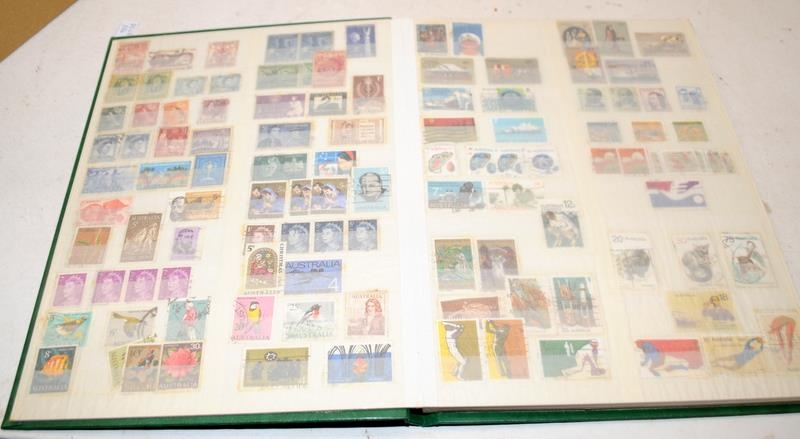 A collection of stamp albums and stock books well filled with world stamps. 10 albums in lot c/w a - Image 8 of 13