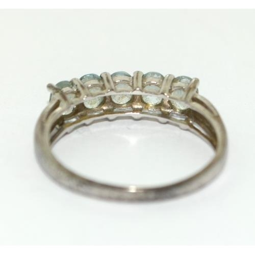 9ct gold ladies 5 stone Aquamarine ring size M - Image 3 of 5