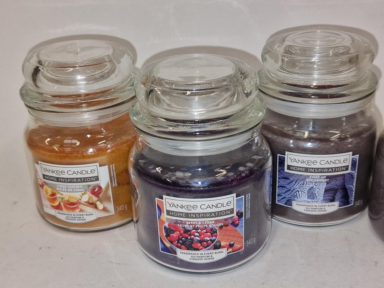 Six assorted Yankee candles (225,226) - Image 2 of 3