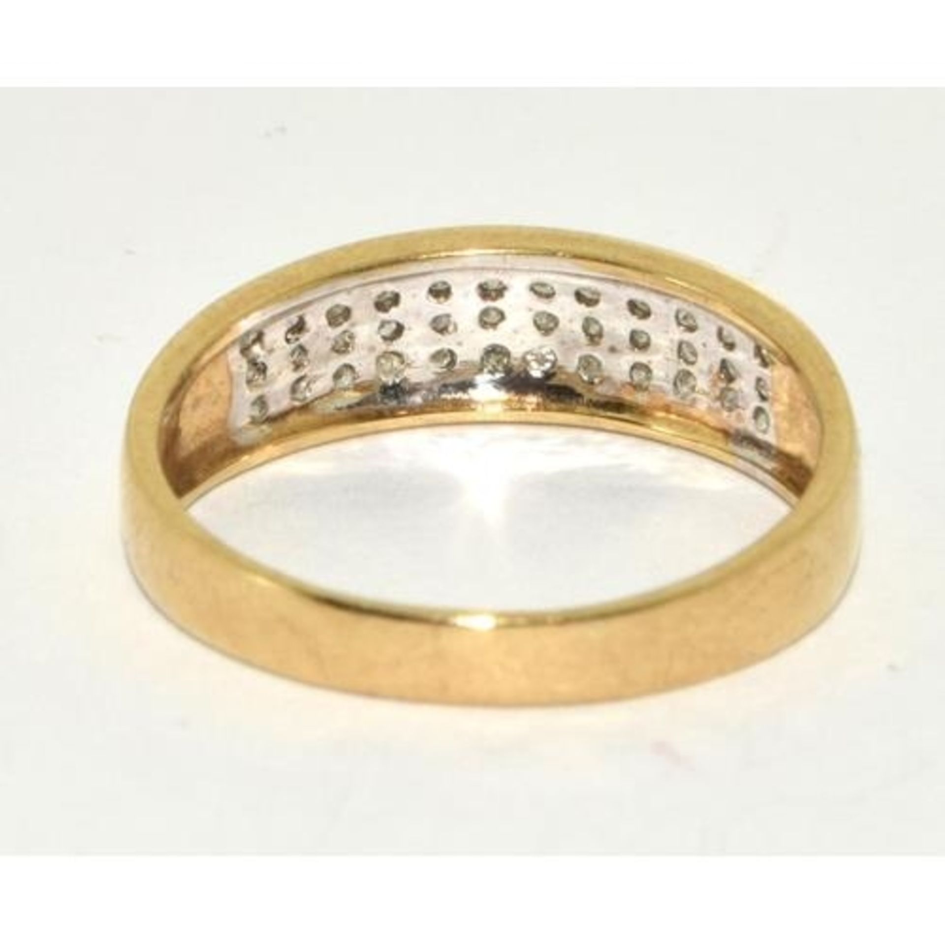 9ct gold ladies diamond ring hallmarked in the ring as 0.25 ct size T - Image 3 of 5