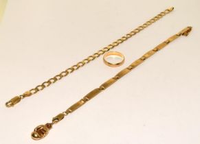 9ct gold jewellery to include 2x bracelets and a gold ring 14.8g ref 5, 56, 71