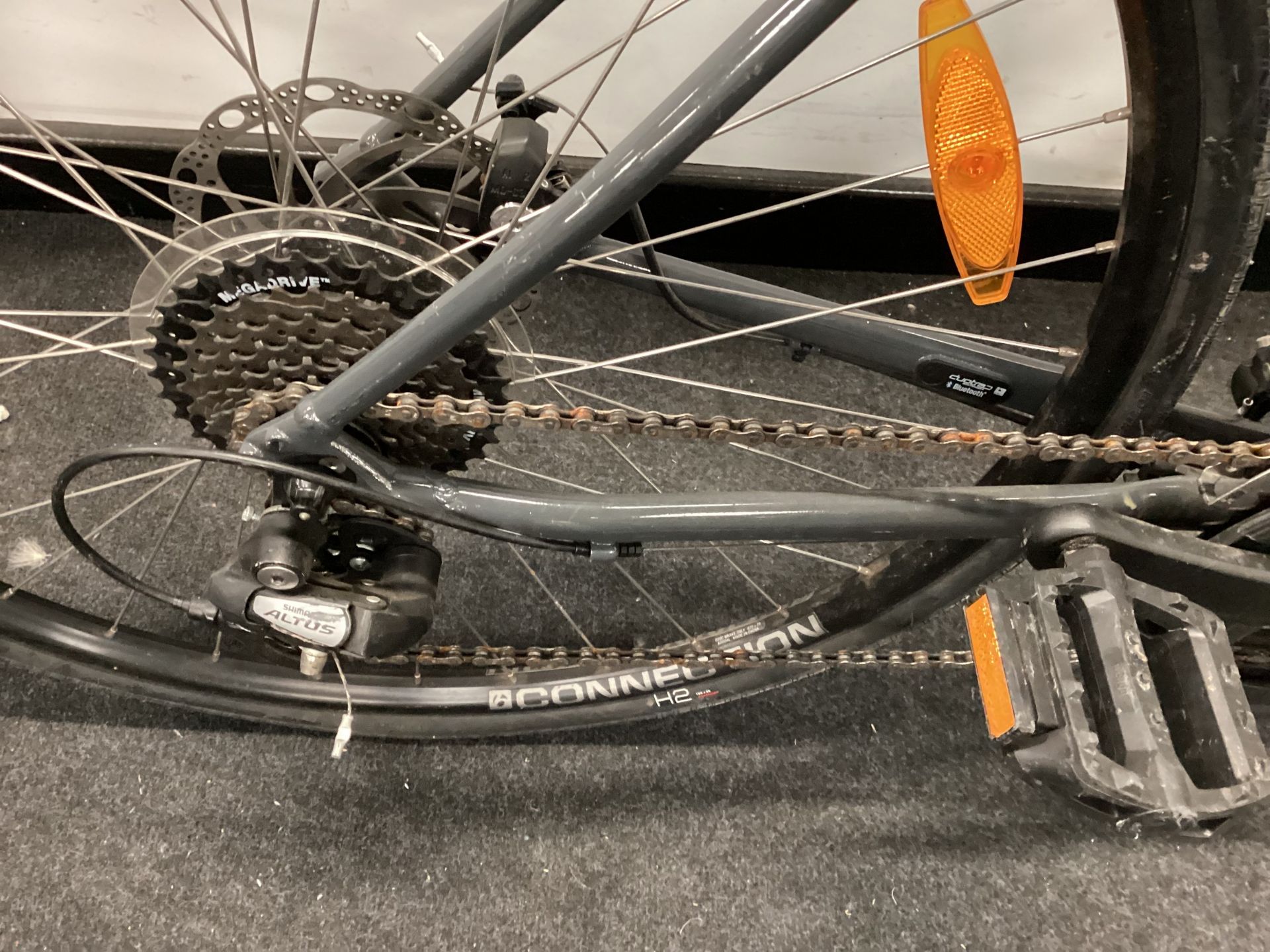 Trek FX1 dark grey road bike 21 gears 19" frame size 28" wheel size (REF 8B). - Image 2 of 3