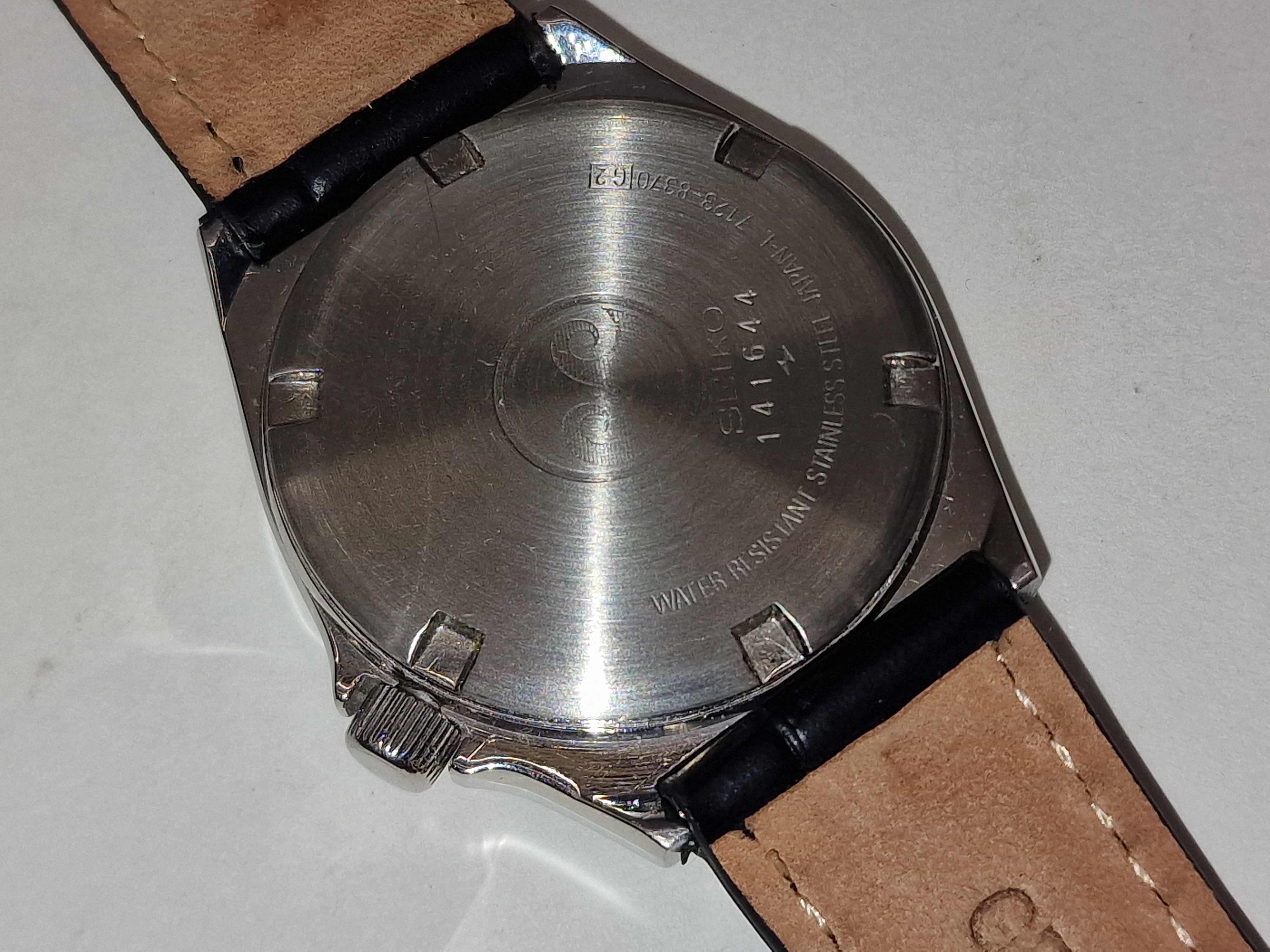 Vintage Seiko Silver Wave Gents Quartz Watch ref:7123-8370, serial number  dates this watch to April - Image 3 of 3