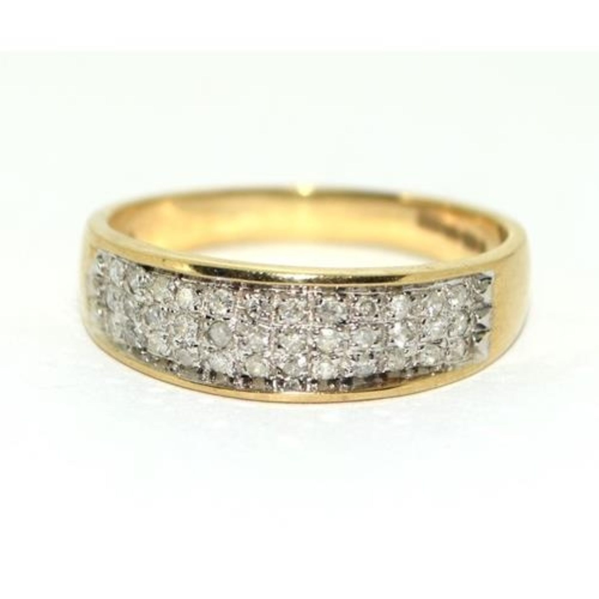 9ct gold ladies diamond ring hallmarked in the ring as 0.25 ct size T - Image 5 of 5