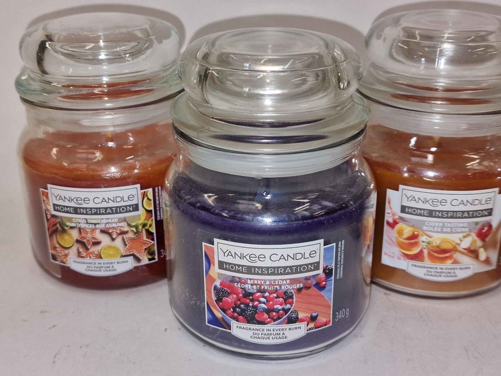 Six assorted Yankee candles (221) - Image 2 of 3