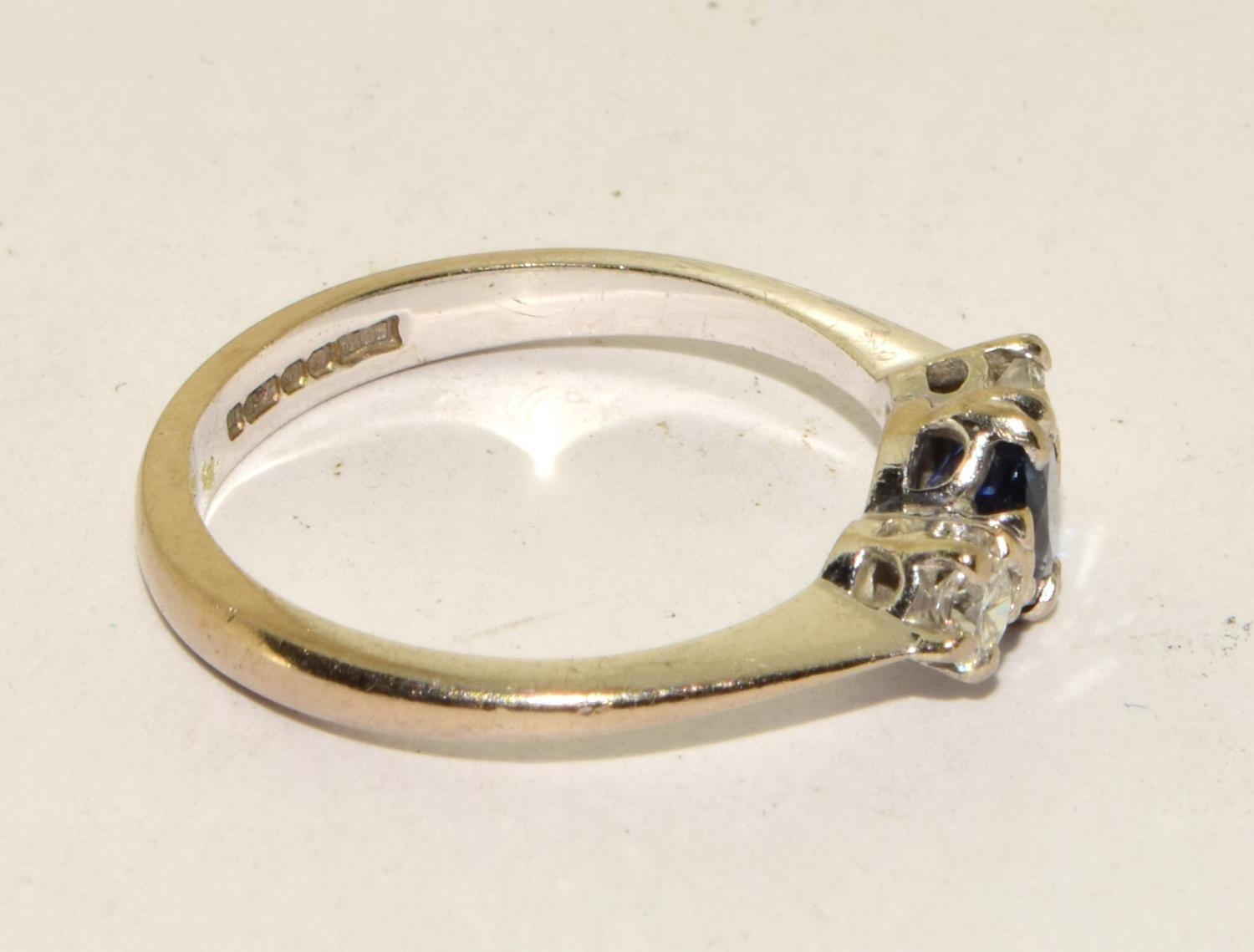 Sapphire and diamond 18ct gold ring Size M + - Bild 4 aus 5