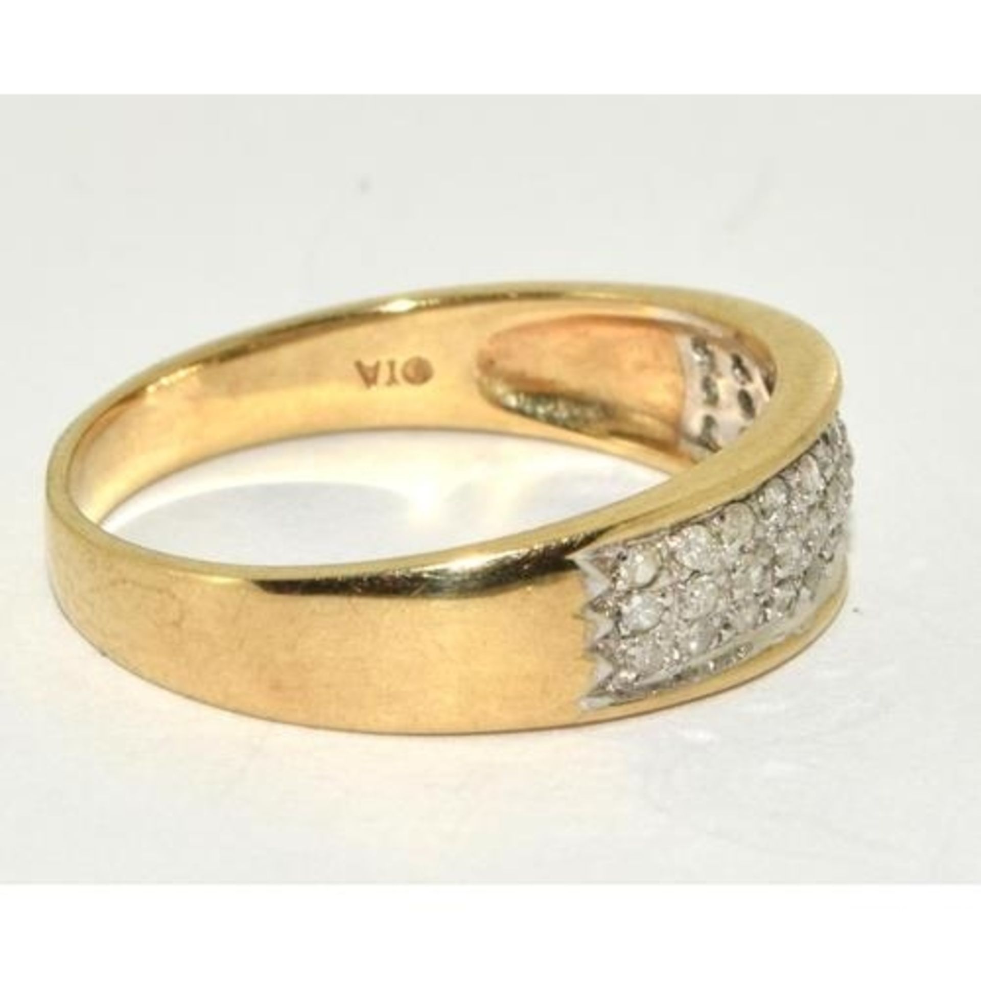 9ct gold ladies diamond ring hallmarked in the ring as 0.25 ct size T - Image 4 of 5